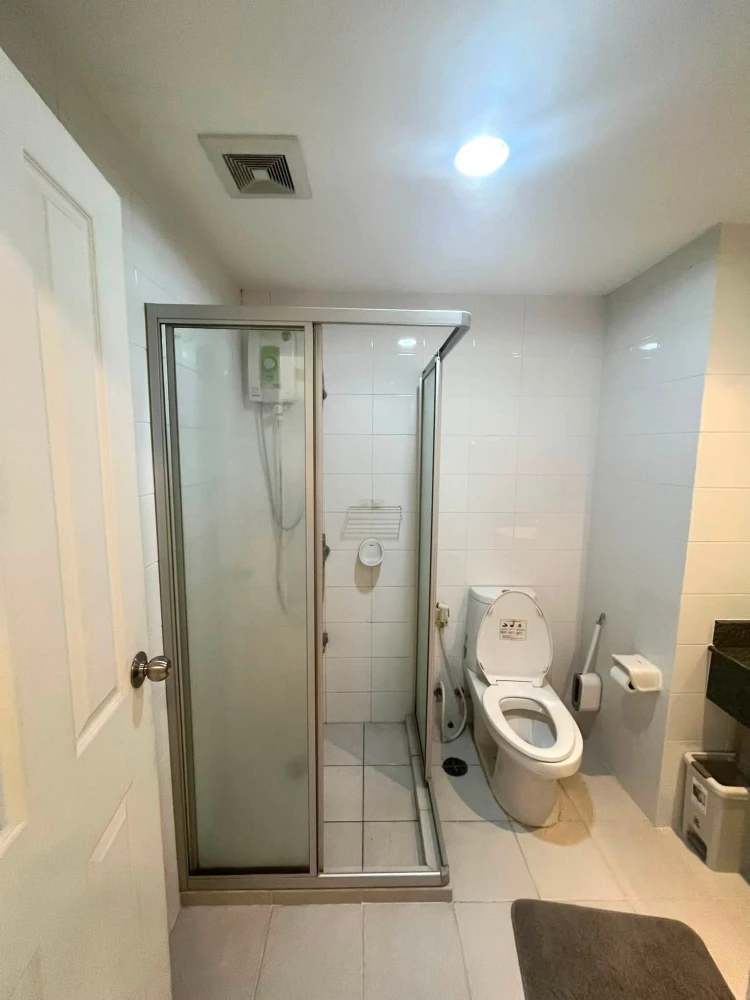 Urgent sale! The Link Sukhumvit 50, ready-to-move-in units with complete amenities. Amazing prices! Book yours today!