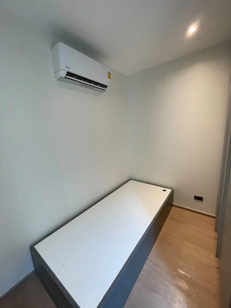 Urgent sale! The Matt Sathorn-Thapra—spacious unit with ample living space and full facilities. Book now!