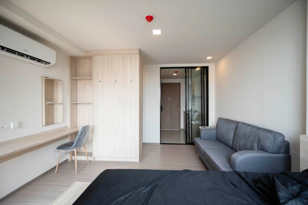 Urgent sale! The Muve Bangkhae, ready to move in, great price. Come and reserve yours today. Don't miss out!