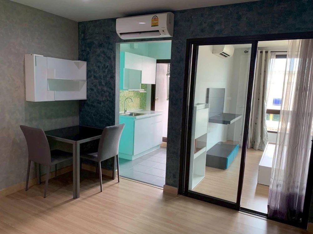 Urgent sale! The Niche Mono Bangna. Large, comfortable rooms with ample living space. Own yours today! Don't miss out!