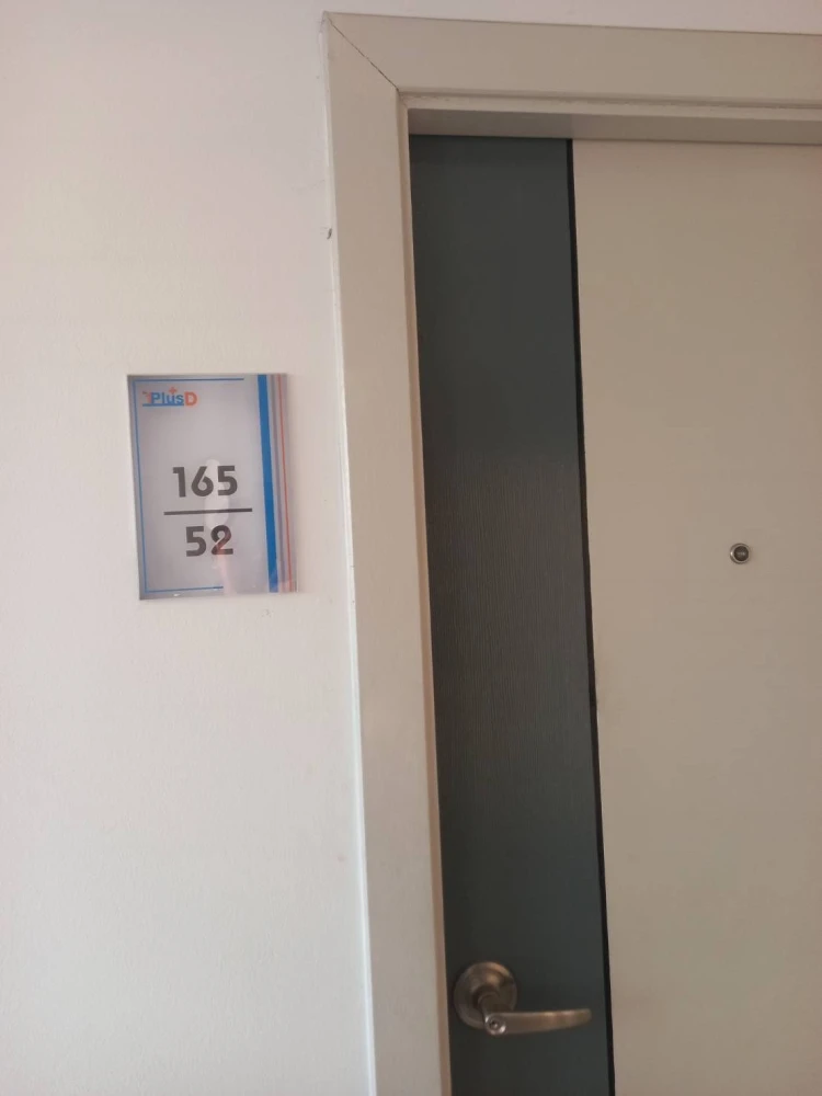 Urgent sale! The One Plus D Huamak 12, unfurnished unit, affordable price. Perfect for those who love decorating! Don't miss this opportunity!