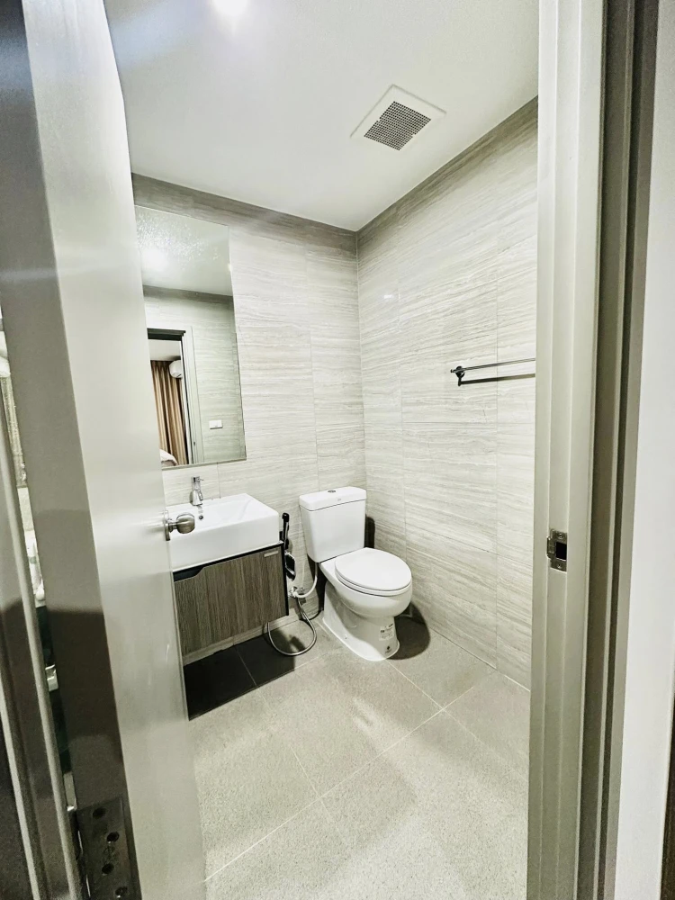 Urgent sale! The Parkland Charan–Pinklao, corner unit, quiet, spacious living area. Book now, don't miss out!