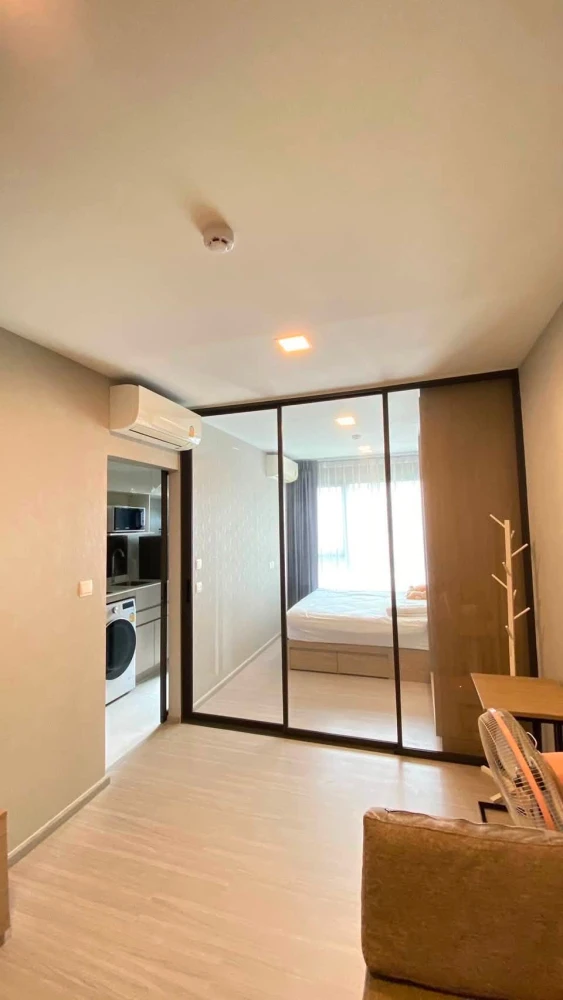 Urgent sale! The Privacy S101, ready to move in, with separate partitions. Convenient and complete amenities all in one place. Book yours today!
