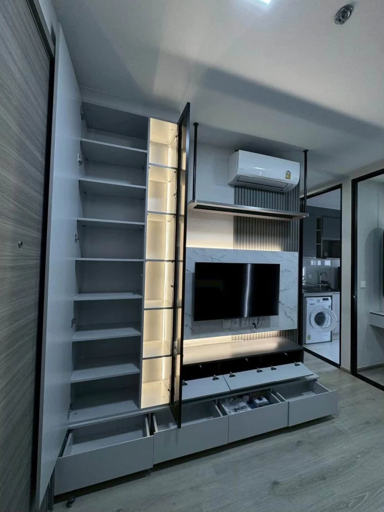 Urgent sale! The Privacy Taopoon Interchange, ready-to-move-in unit, fully furnished with appliances. Amazing price! Book now!