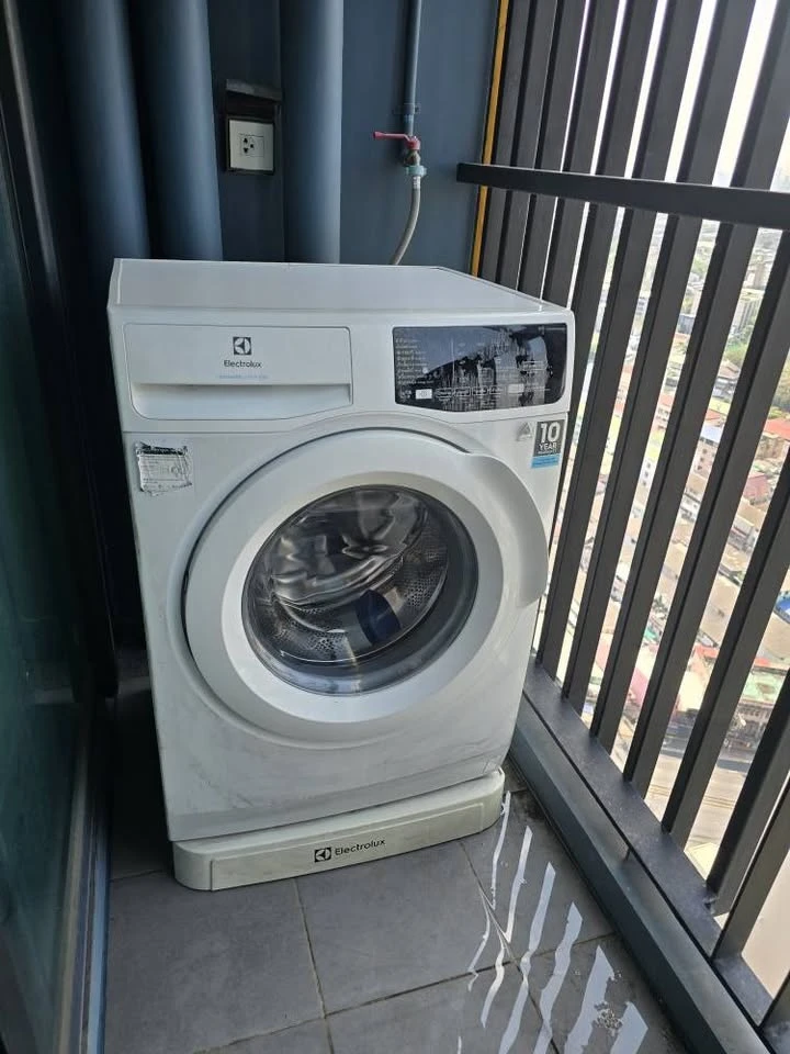 Urgent sale: The Tree Sukhumvit 71-Ekkamai, empty room, not too expensive. Room decorating lovers, I must say that you definitely can't miss this.