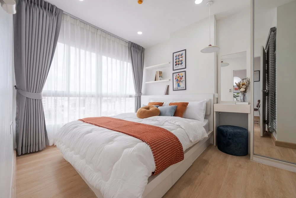 Urgent sale! The Viva Condo Sathorn-Taksin. Well-decorated, move-in ready unit—fully furnished and equipped with all appliances. Secure yours now! images