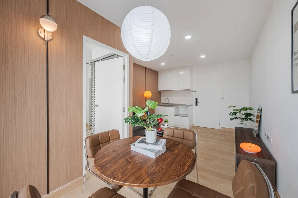 Urgent sale! The Viva Condo Sathorn-Taksin. Well-decorated, move-in ready unit—fully furnished and equipped with all appliances. Secure yours now!