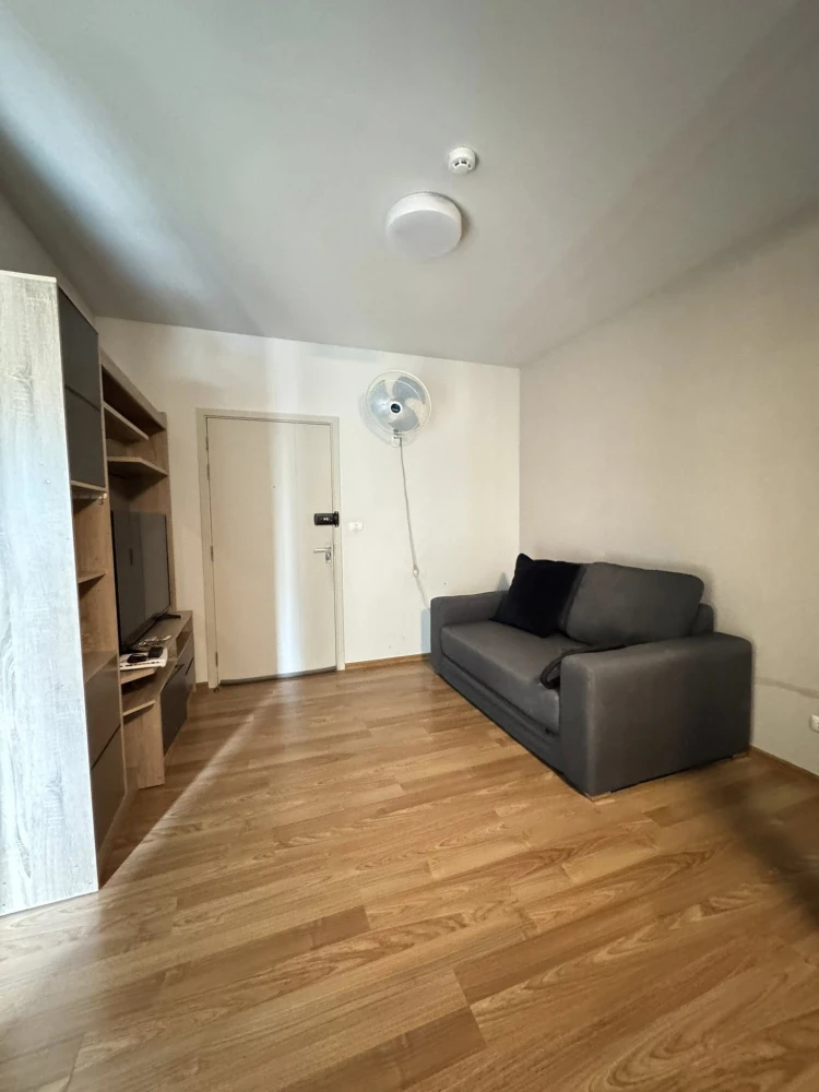 For sale or rent: Unio Condo Sukhumvit 72. Well-separated rooms. Reasonable price. Come and own it today. Don't delay.