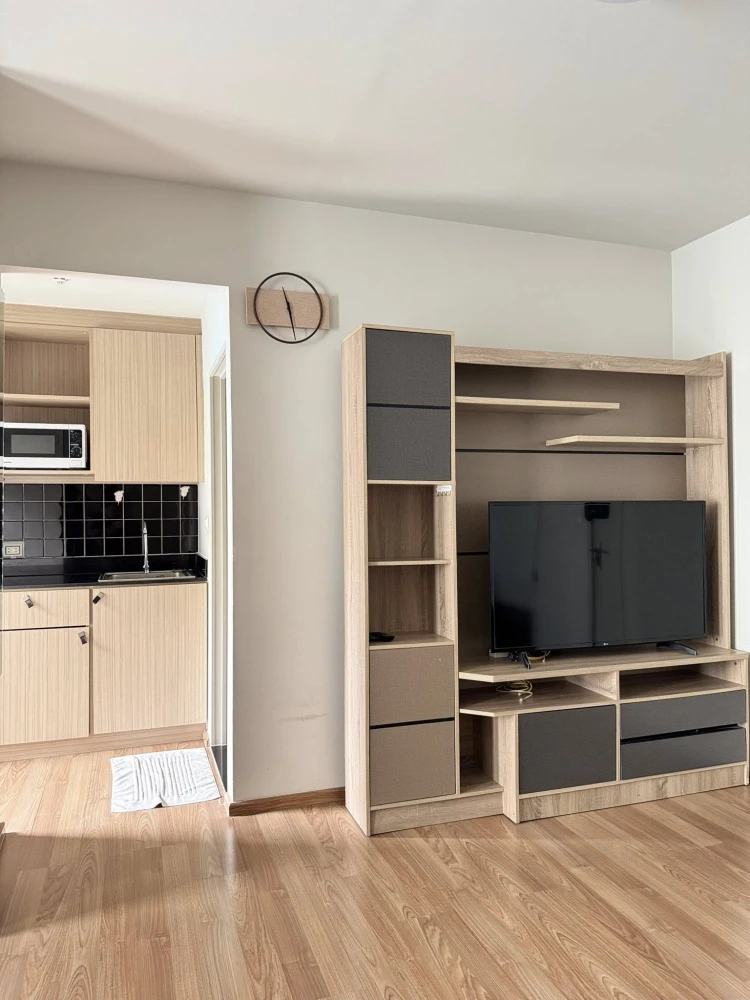 For sale or rent: Unio Condo Sukhumvit 72. Well-separated rooms. Reasonable price. Come and own it today. Don't delay.