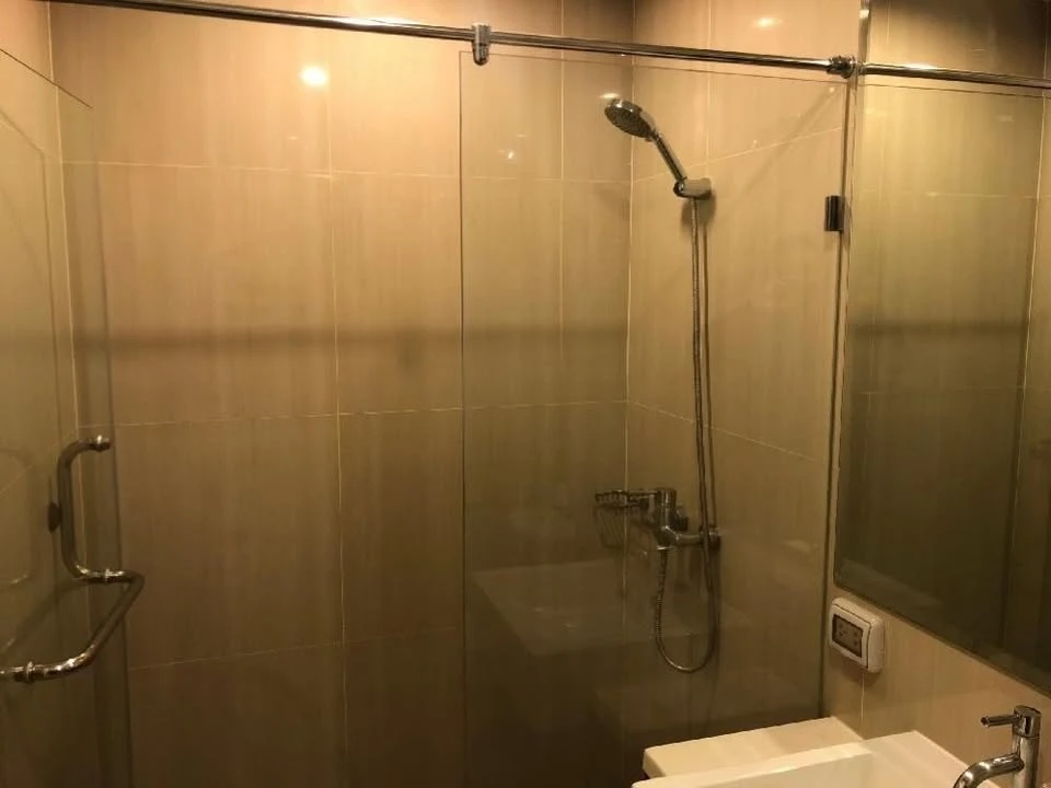 Urgent sale: Villa Asoke, large room with usable space, good for living or investment, don't miss it.
