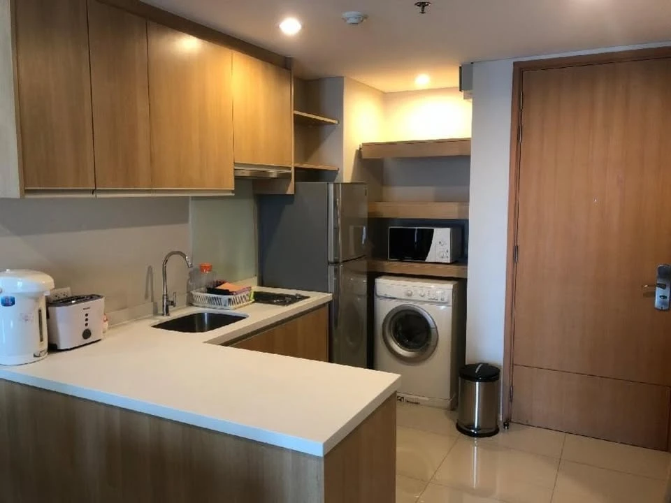 Urgent sale: Villa Asoke, large room with usable space, good for living or investment, don't miss it.