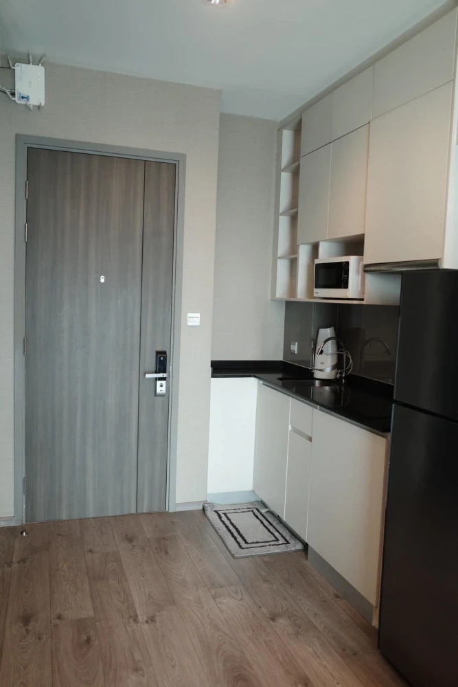 Urgent sale! Whizdom Avenue Ratchada-Ladprao, fully furnished room, ready to move in, affordable price. You must book now!