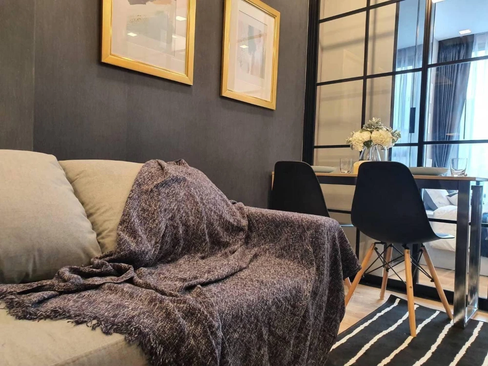 Urgent sale: Groove Condo Ratchada-Ladprao, beautifully decorated room, affordable price. I must say you shouldn't miss it.