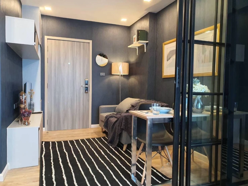 Urgent sale: Groove Condo Ratchada-Ladprao, beautifully decorated room, affordable price. I must say you shouldn't miss it.