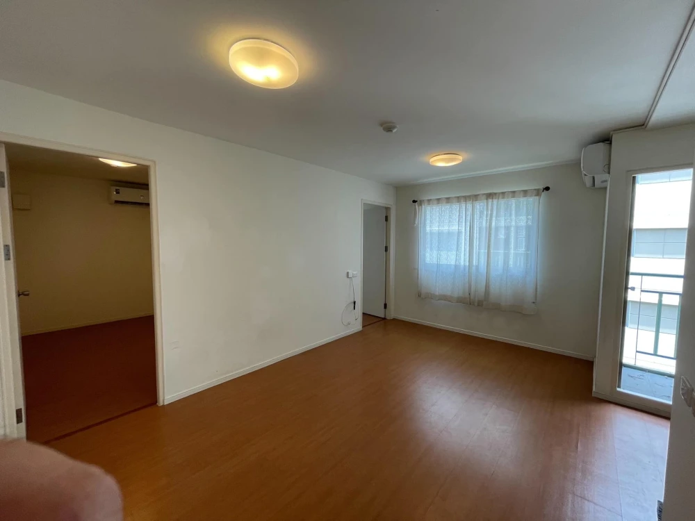 Urgent sale, cheap sale, Lumpini Township Condo, Rangsit-Klong 1, empty room, affordable price, you must not miss it.