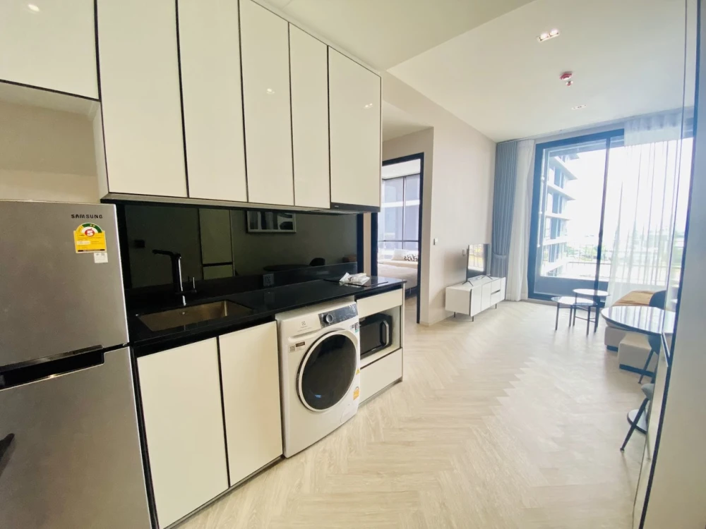 Urgent sale! Condo Chapter Charoennakhon–Riverside, beautifully decorated room, complete here, hurry and reserve now.