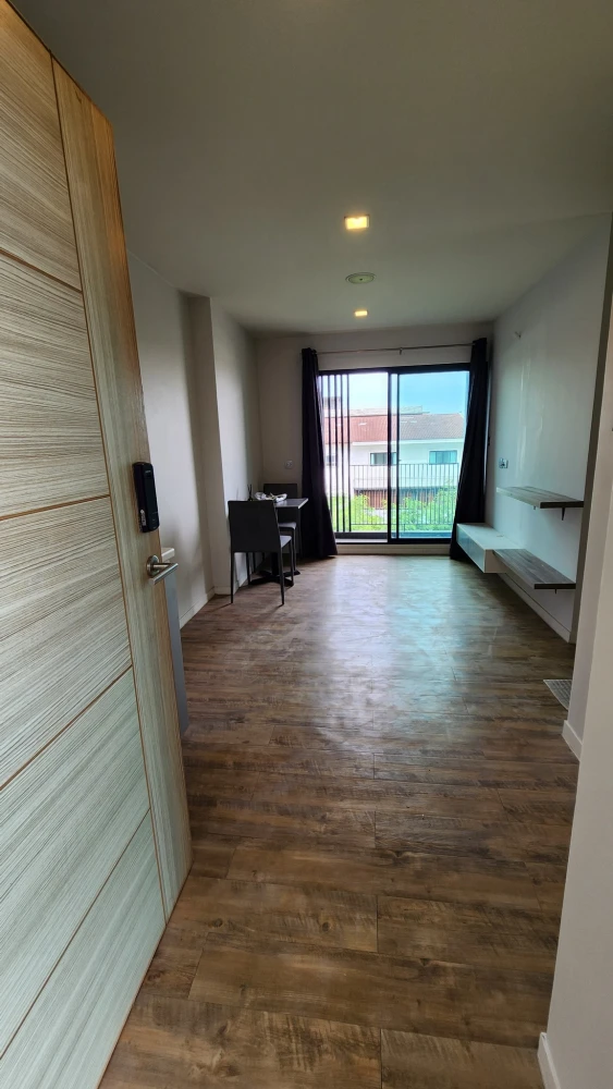 Urgent sale! Condo H2 GLO, spacious room, comes with usable space, plus the best price. If you don't reserve, you'll regret it.