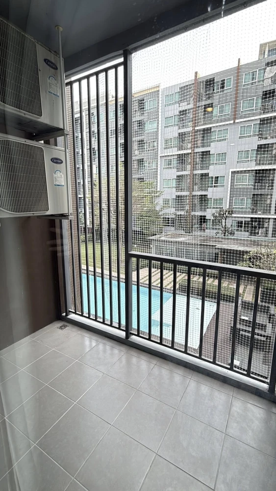 Urgent sale! Hallmark Chaengwattana condo. Spacious unit with ample living space. Grab this opportunity now! Don't miss out!