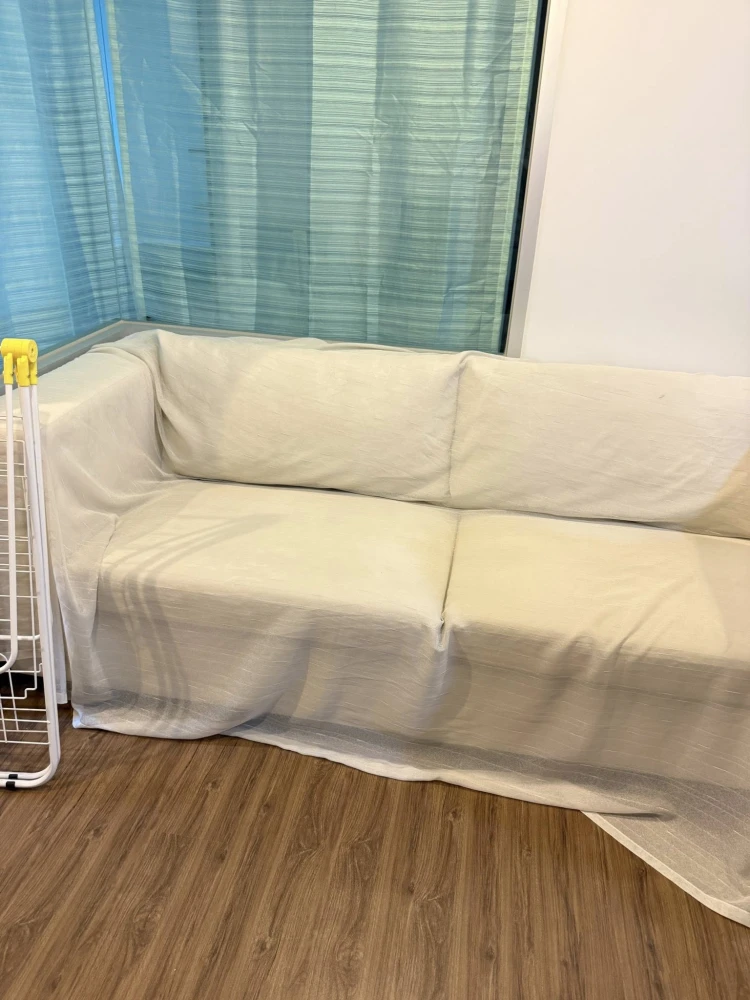 Urgent sale! Hallmark Chaengwattana condo. Spacious unit with ample living space. Grab this opportunity now! Don't miss out!