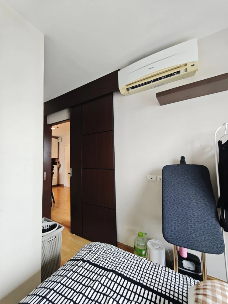 Condo for sale: The Aspire Rama 4. Corner room with privacy. Great price. You must hurry to reserve it. Don't miss out!