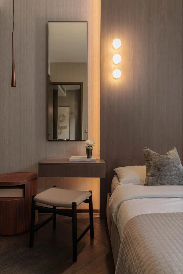 Urgent sale! The ESSE Sukhumvit 36 ​​condo, fully furnished and ready to move in. High floor. Book yours today! Don't miss out!