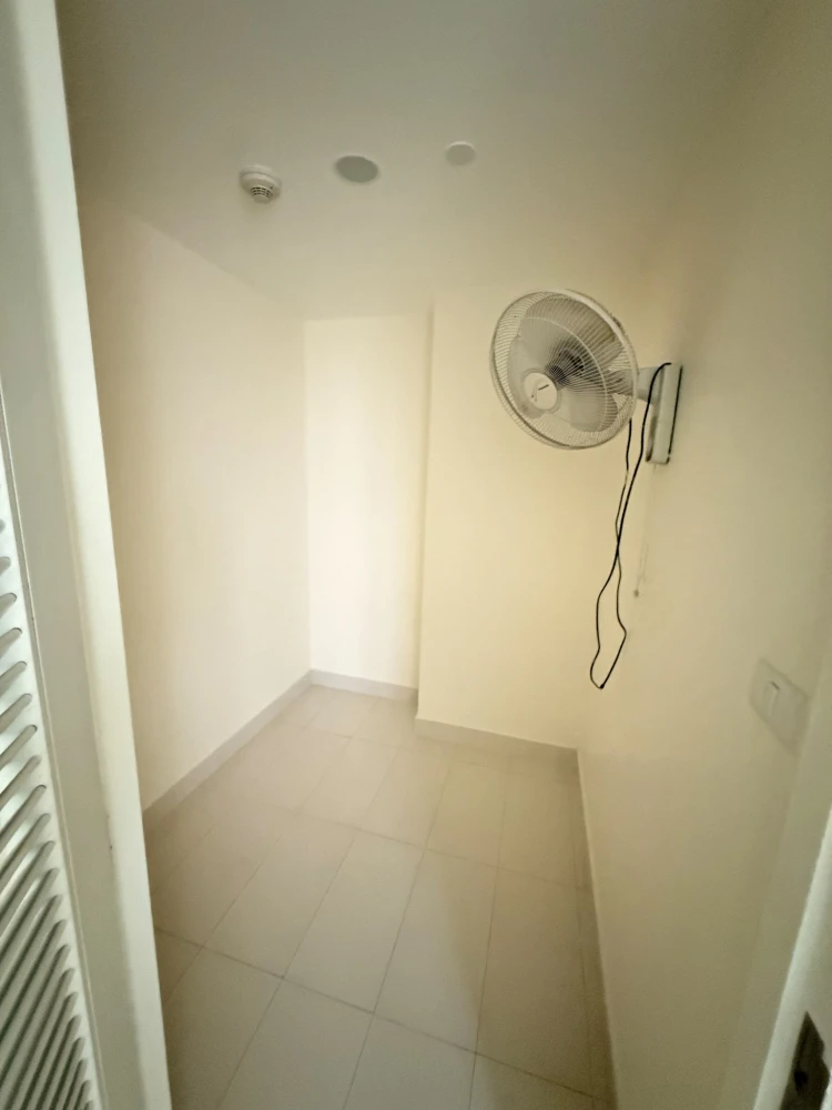 Urgent sale! The Pano Rama 3 condo, right by the Chao Phraya River. Spacious rooms with ample living space. Book now, don't miss out!