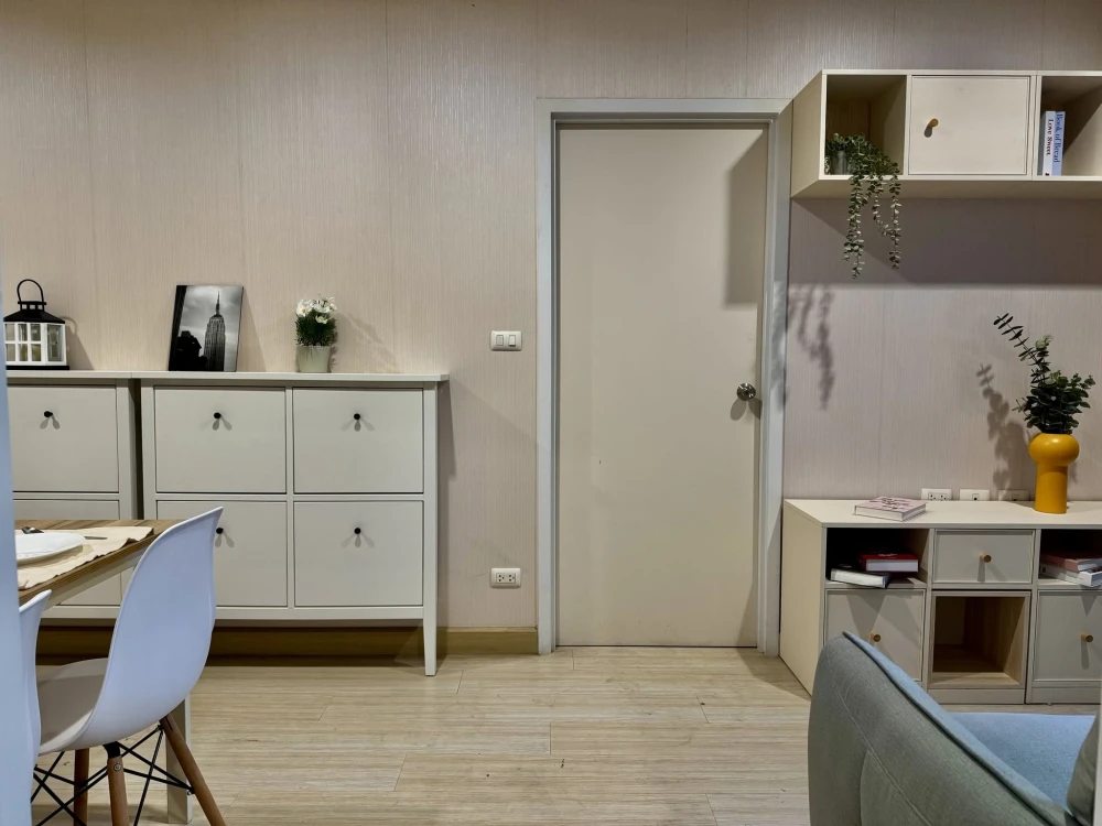 Urgent sale! The Privacy Rewadee condo, spacious and comfortable, fully furnished. Own it now!