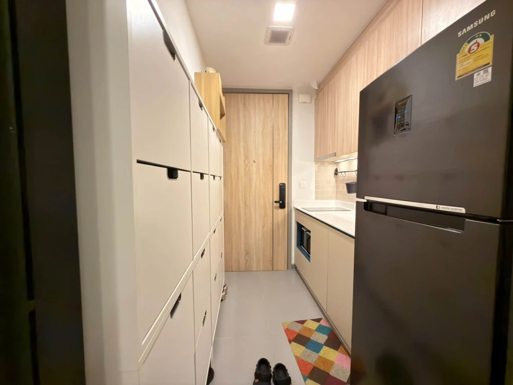 Urgent sale! XT Phayathai condo—spacious, comfortable, and offering ample living space. Fully equipped with complete facilities. Snap it up now!