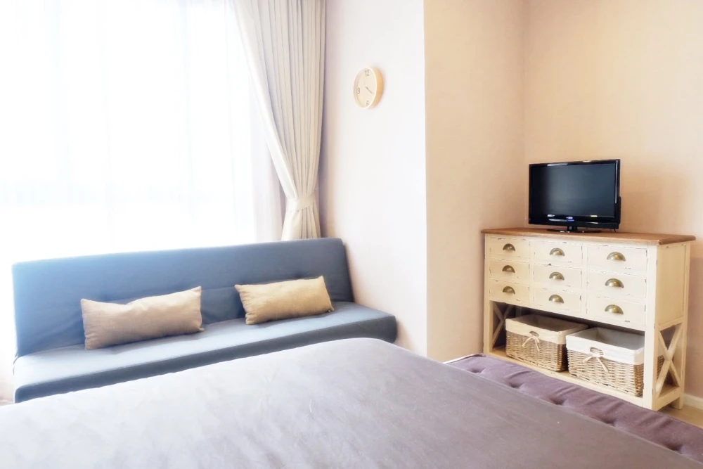 Urgent sale!! Quinn Ratchada 17 Condo, 14th floor, Building A, luxury condo, beautiful room, fully furnished, ready to move in. Don't miss out!!