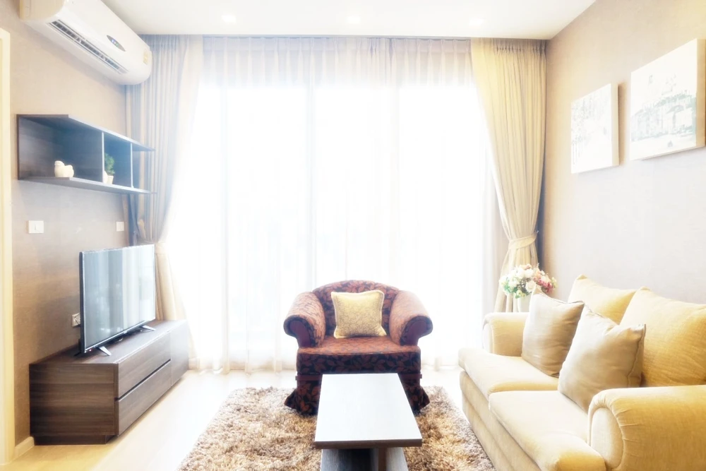 Urgent sale!! Quinn Ratchada 17 Condo, 14th floor, Building A, luxury condo, beautiful room, fully furnished, ready to move in. Don't miss out!!