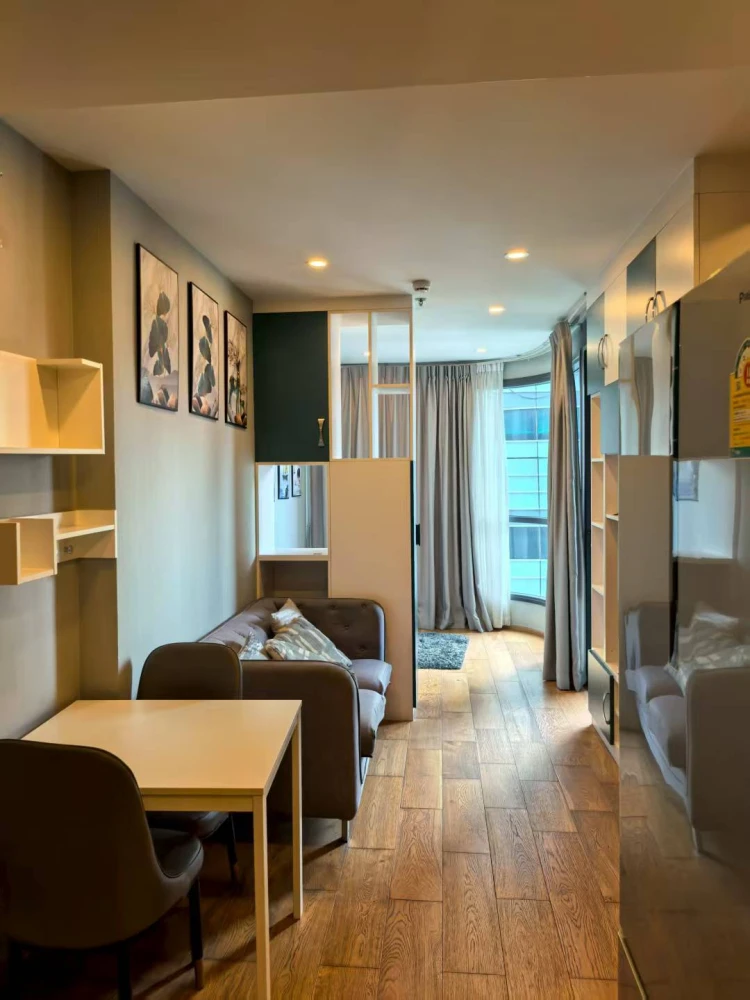 Urgent sale!! Condo Q Chidlom-Phetchaburi, 21st floor, beautiful unit, fully furnished, ready to move in. Reserve now!!