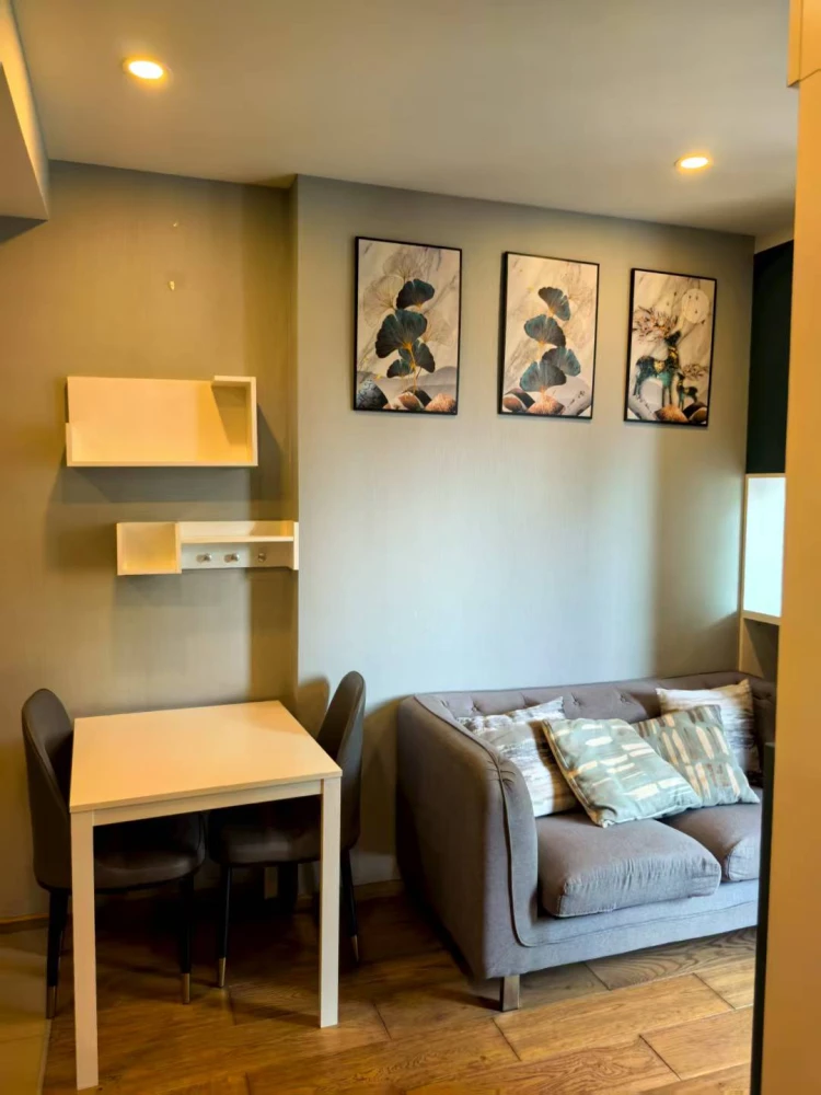 Urgent sale!! Condo Q Chidlom-Phetchaburi, 21st floor, beautiful unit, fully furnished, ready to move in. Reserve now!!