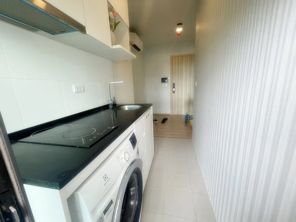 Urgent sale!! Condo Chivathai Kaset Nawamin, beautiful room, good location, convenient transportation, don't miss it!!