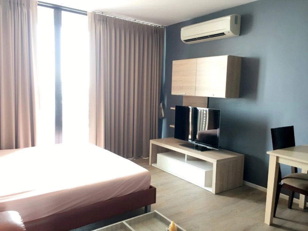 Urgent sale!! Condo The Issara Lat Phrao, 33rd floor, beautiful condo, good location, convenient transportation, hurry to book now!!