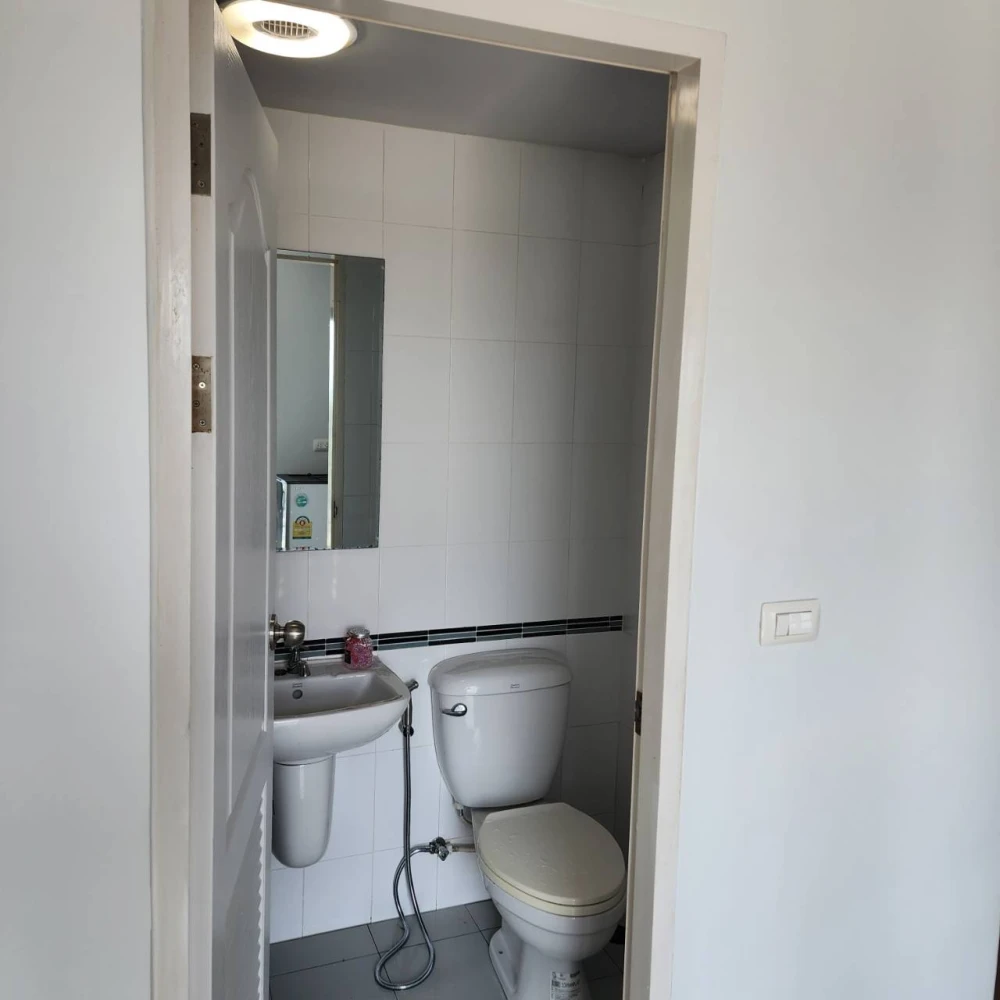 Urgent sale!! Condo The Avenue Spring at ABAC, 7th floor, Building B, city view, west balcony, good price, don't miss it!!