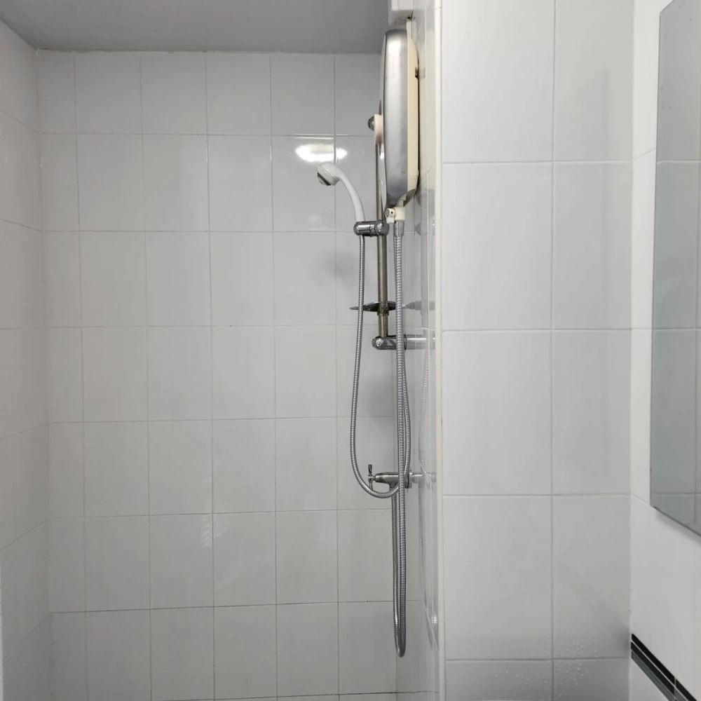 Urgent sale!! Condo The Avenue Spring at ABAC, 7th floor, Building B, city view, west balcony, good price, don't miss it!!