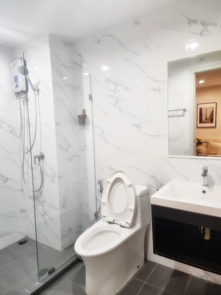 Urgent sale!! Condo The Excel Ratchada 18, 2nd floor, beautiful room with complete facilities, hurry up and book now!!