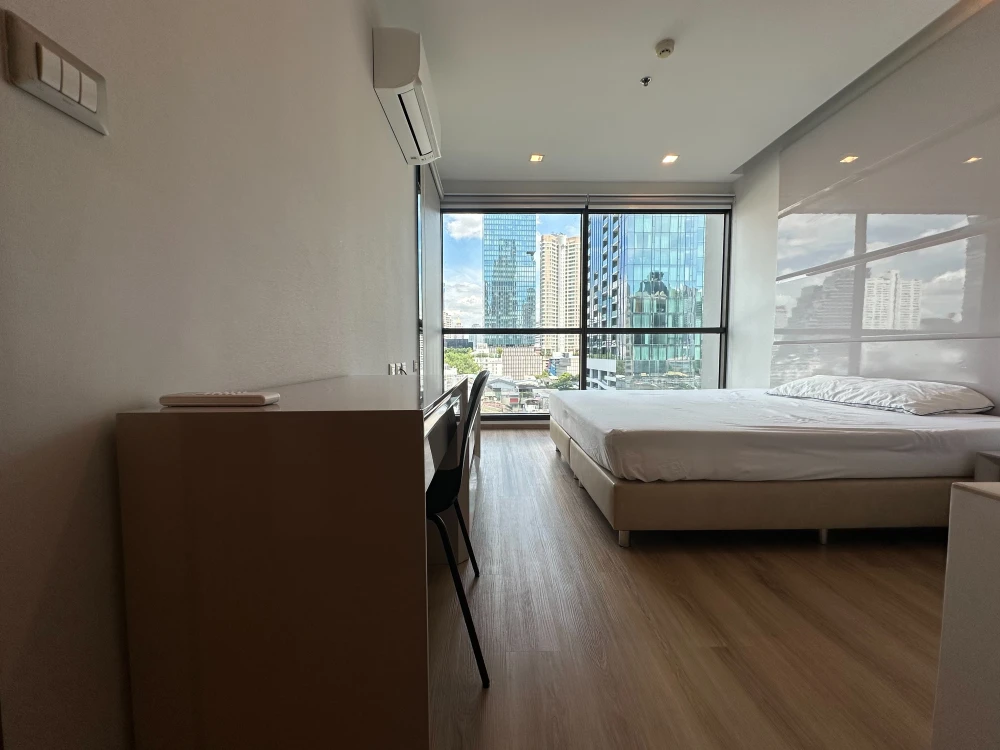 Condo for sale/rent: The Address Sathorn, 8th floor, MahaNakhon view, beautifully decorated and ready to move in. Don't miss it!!