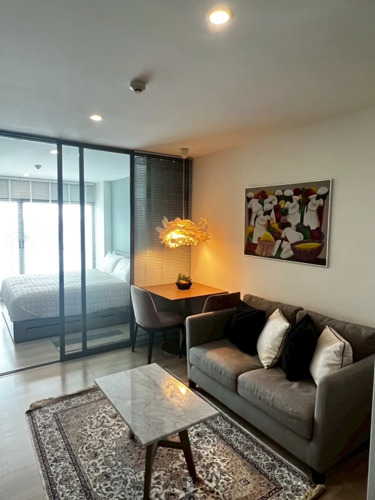 Urgent sale!! Condo D Memoria Phahonyothin 8, 8th floor, beautiful room, fully furnished, great price, ready to move in. Reserve now!!
