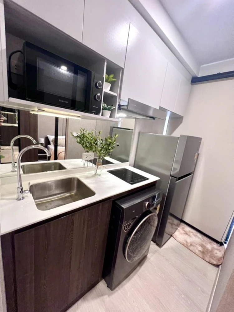 Urgent sale!! Condo New Core Kukot Station, 3rd floor, Building A, BTS view, fully furnished condo, ready to move in, don't miss it!!