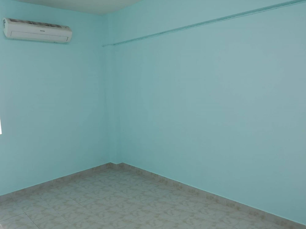 Urgent Sale!! Condo at Pattanakarn Life Complex, 2nd Floor, Building 7. Empty unit for sale. Super nice and great price. Don't miss out!! images