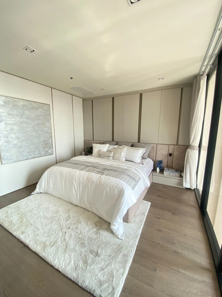 Urgent sale!! Condo Park 24 Origin Phrom Phong 45th floor, condo in the heart of Sukhumvit, near BTS Phromphong, ready to move in, book now!!