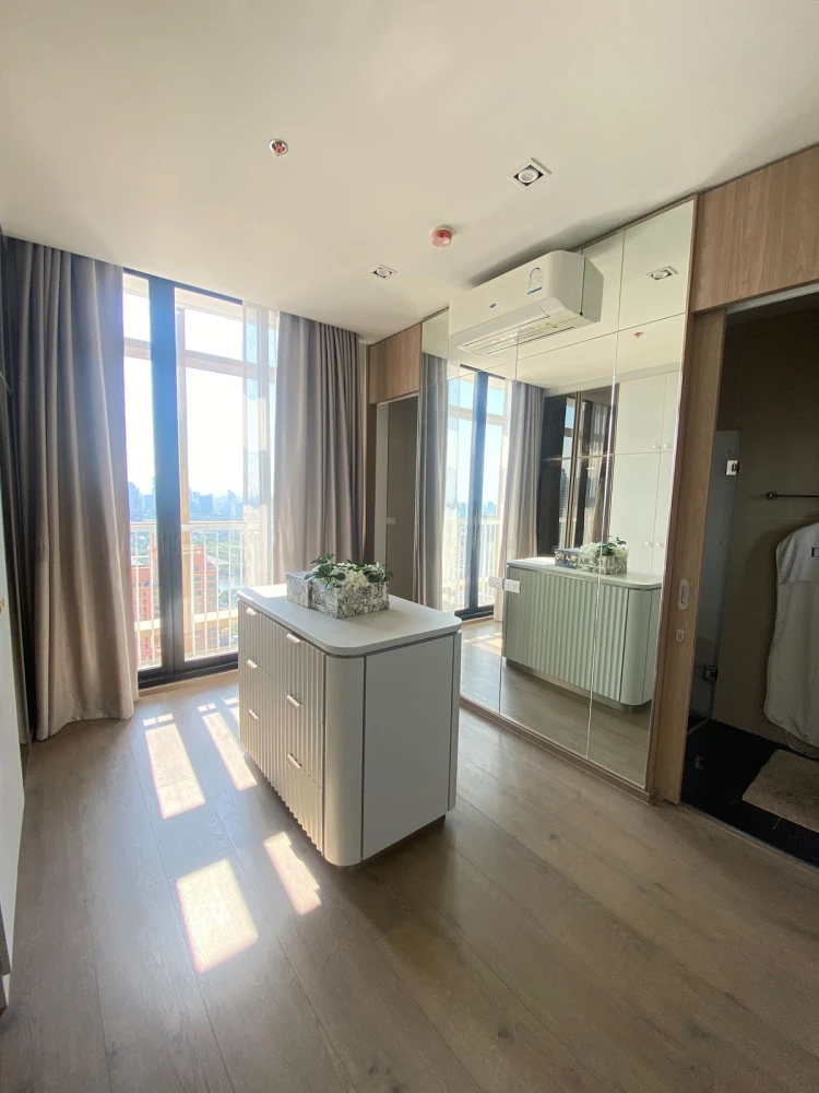Urgent sale!! Condo Park 24 Origin Phrom Phong 45th floor, condo in the heart of Sukhumvit, near BTS Phromphong, ready to move in, book now!!
