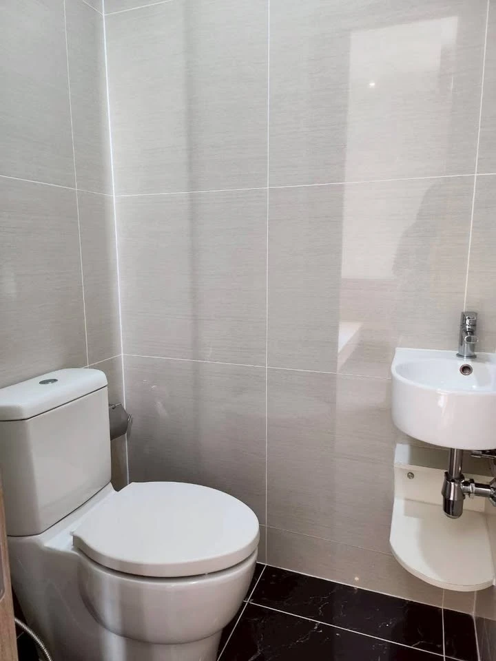 Urgent sale!! Park 24 Origin Phrom Phong Condo, high floor studio unit with beautiful views and full amenities. Ready to move in! Reserve now!!