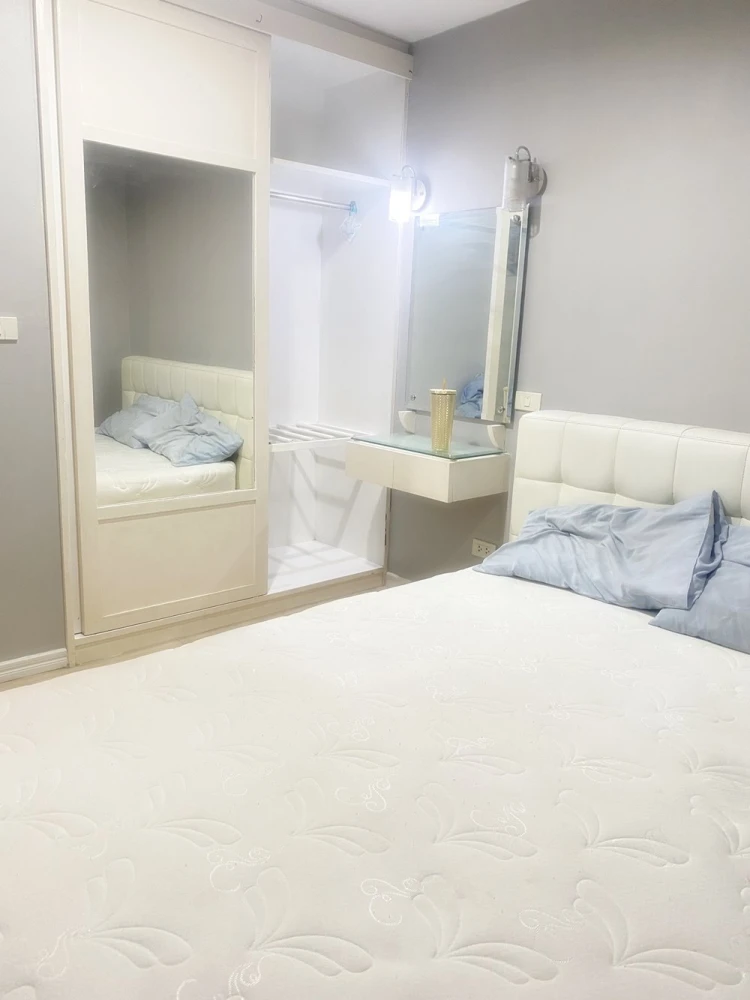 Urgent sale!! Condo Park View Vibhavadi, 8th floor, Building B2, beautiful room, ready to move in, good price, hurry to book now!!