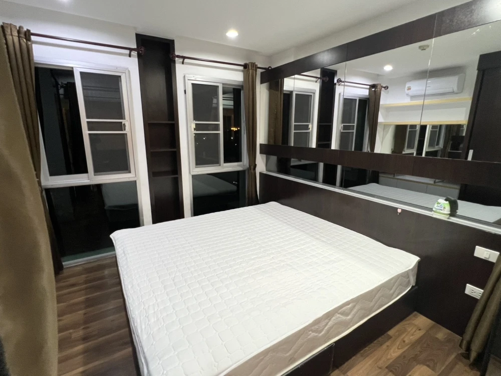 Urgent Sale!! Condo Park Exo, Building B, 5th Floor, Beautifully Decorated, Great Price, Ready to Move In! Reserve Now!!