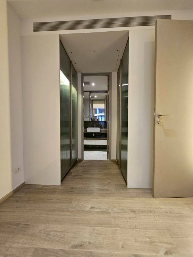 Urgent sale!! Finn Asoke Condo, 3rd floor, Building B, fully furnished, ready to move in. Don't wait! Reserve now!!