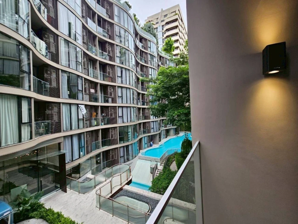 Urgent sale!! Finn Asoke Condo, 3rd floor, Building B, fully furnished, ready to move in. Don't wait! Reserve now!!