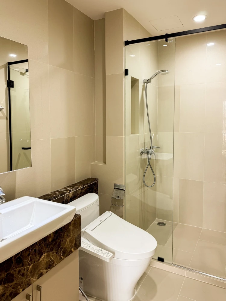 For sale, for rent!! Condo Fuse Sathorn-Taksin, 15th floor, open view, good view, good price, ready to move in, hurry up and book now!!