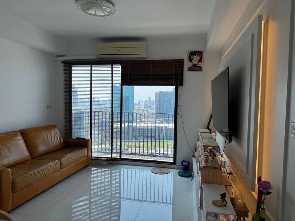 Urgent sale!! Condo Fuse Mobius Ramkhamhaeng Station, 23rd floor, Building B, swimming pool view, beautiful room, good price, don't miss it!!